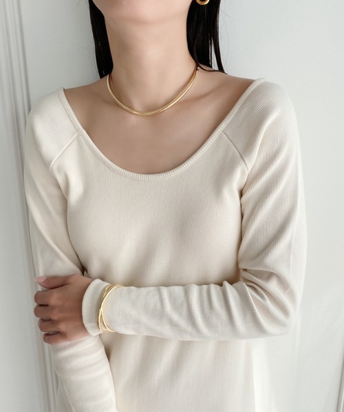 iso（イソ）の「マットメタル カーブチョーカー ネックカフ（チョーカー・レディース・シルバー/ゴールド・FREE）」の12枚目の写真