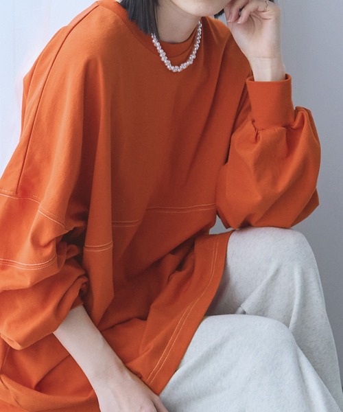 Chaco closet(チャコ クローゼット)の「オーバーサイズ配色ステッチフットボールロングTシャツ(Tシャツ/カットソー・レディース・ピンク/グリーン/オレンジ/ブラック/アイボリー・FREE)」の5枚目の写真