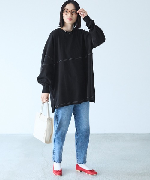 Chaco closet(チャコ クローゼット)の「オーバーサイズ配色ステッチフットボールロングTシャツ(Tシャツ/カットソー・レディース・ピンク/グリーン/オレンジ/ブラック/アイボリー・FREE)」の8枚目の写真