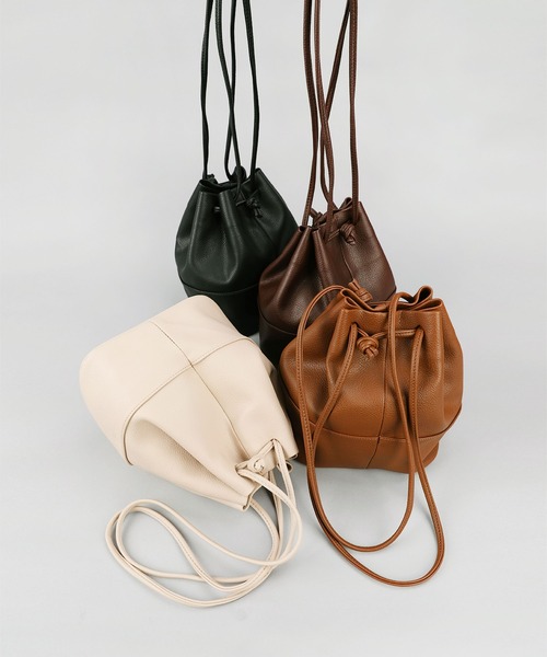 CEMONEMO(セモネモ)の「2way バケット 巾着 ショルダーバッグ(ショルダーバッグ・レディース・ブラウン/ベージュ/ブラック・FREE)」の2枚目の写真