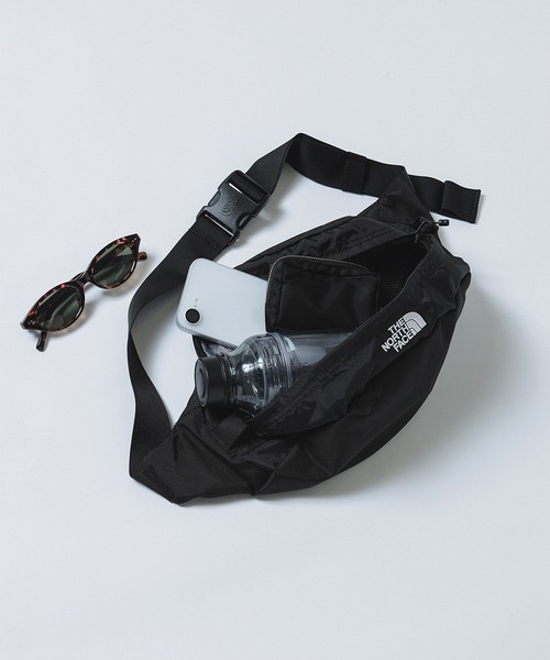 THE NORTH FACE（ザノースフェイス）の「THE NORTH FACE / Sweep（ボディバッグ/ウエストポーチ・メンズ・ブラック/オリーブ/カーキ・ONE SIZE）」の11枚目の写真