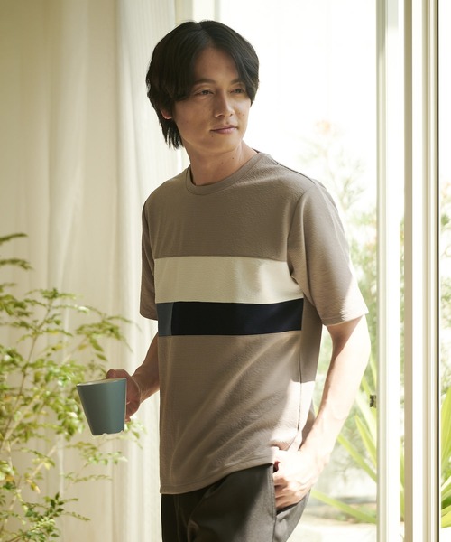 JEANS MATE(ジーンズメイト)の「KAITEKI+ ドライタッチ 吸水速乾 ストレッチ イージーケア ドライリップル 切り替えTシャツ(Tシャツ/カットソー・メンズ・ベージュ/ホワイト/ダークブルー/ネイビー・MEDIUM/LARGE/X-LARGE)」の3枚目の写真