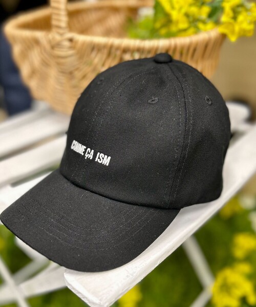 COMME CA ISM（コムサイズム）の「UVカット　ロゴ刺しゅうキャップ（キャップ・キッズ・ベージュ/ブラック・L/M）」の3枚目の写真