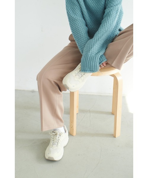 LASHIKU(ラシク)の「【LASHIKU】スタンダードセンタープレスパンツ/Standard Center Press Pants(スラックス・レディース・ベージュ/ライトグレー/ブラウン/ブラック・S/M)」の4枚目の写真