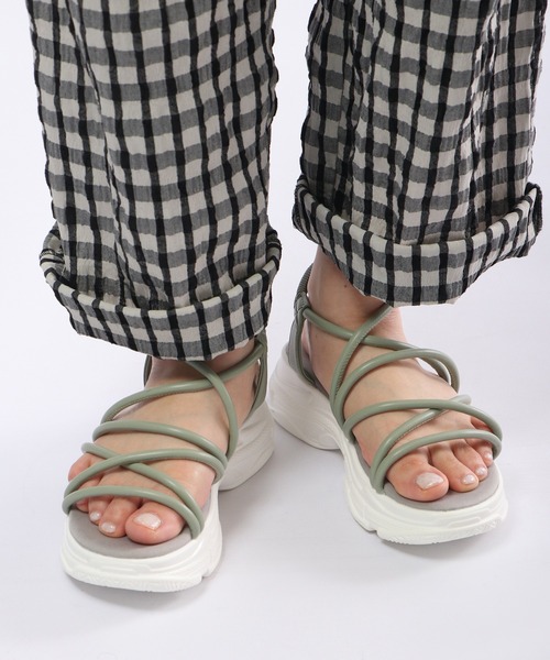 kitson(キットソン)の「kitson チューブ 厚底サンダル(サンダル・レディース・ミント/アイボリー/ブラック系その他・M/L/LL/S)」の1枚目の写真