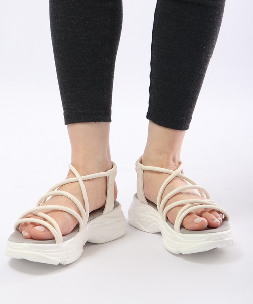 kitson(キットソン)の「kitson チューブ 厚底サンダル(サンダル・レディース・ミント/アイボリー/ブラック系その他・M/L/LL/S)」の7枚目の写真