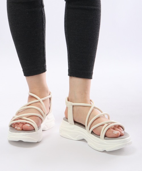 kitson(キットソン)の「kitson チューブ 厚底サンダル(サンダル・レディース・ミント/アイボリー/ブラック系その他・M/L/LL/S)」の8枚目の写真