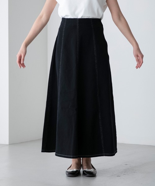 BONLECILL（ボンルシール）の「配色ステッチ フレアロングデニムスカート（デニムスカート・レディース・ブラック系/ネイビー/オフホワイト/ブラック・FREE）」の19枚目の写真