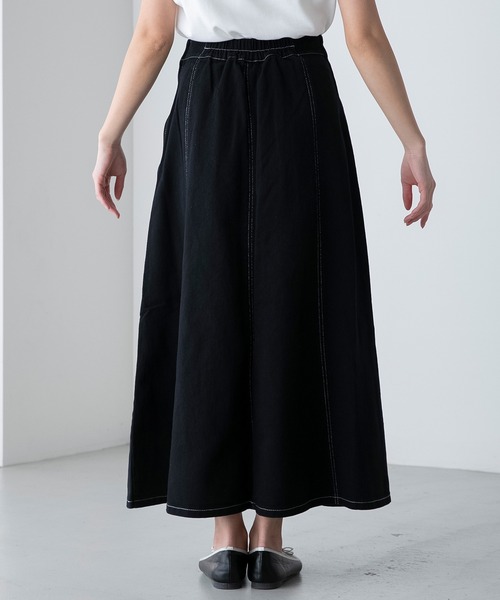 BONLECILL（ボンルシール）の「配色ステッチ フレアロングデニムスカート（デニムスカート・レディース・ブラック系/ネイビー/オフホワイト/ブラック・FREE）」の12枚目の写真