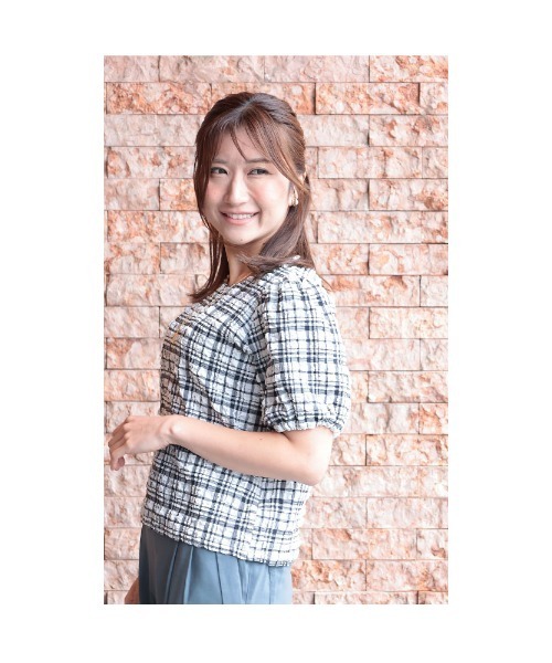 Sawa a la mode(サワアラモード)の「チェック柄ふんわり袖トップス(Tシャツ/カットソー・レディース・グリーン/ベージュ/ブラック・FREE)」の10枚目の写真