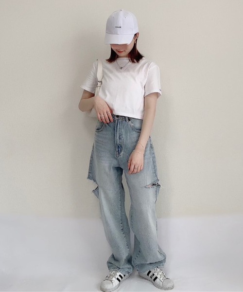 Chick（チック）の「【CHICK ORIGINAL】ワンポイント刺繍 クロップド半袖Tシャツ（Tシャツ/カットソー・レディース・ホワイト/ブラック・FREE）」の15枚目の写真