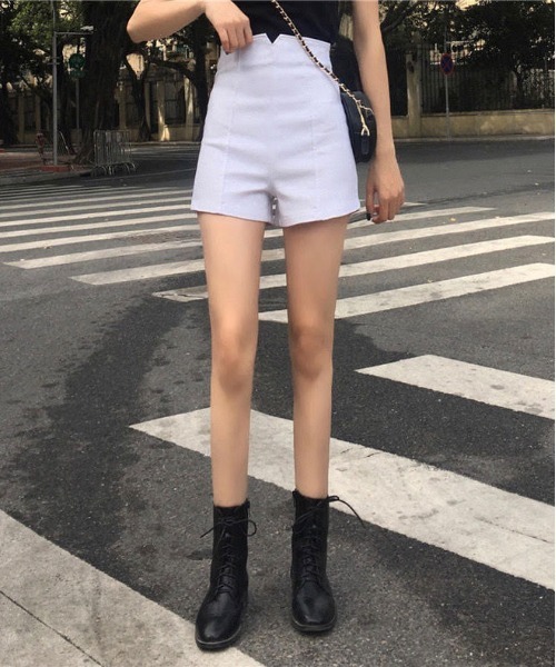 urge:(アージコロン )の「【URGE:】ハイウエスト スリム ショートパンツ(その他パンツ・レディース・ブルー/グレー/ブラック/ホワイト/ピンク・X-LARGE/MEDIUM/LARGE/SMALL)」の6枚目の写真