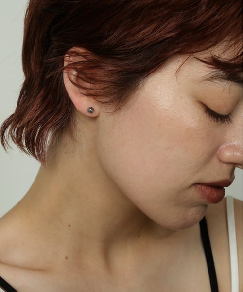 ORLEAN(オルレアン)の「金属アレルギー対応 シンプルボールピアス 5mm サージカルステンレス(ピアス(両耳用)・レディース・ゴールド/シルバー・フリー)」の8枚目の写真