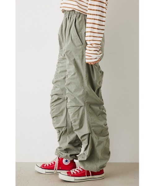 RODEO CROWNS WIDE BOWL(ロデオクラウンズワイドボウル)の「センターシャーリングパンツ(その他パンツ・レディース・ライトカーキ/ブラック・FREE)」の7枚目の写真