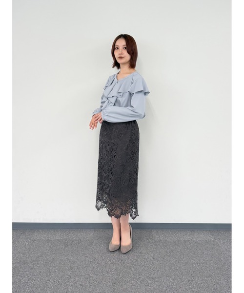 WHITE JOOLA(ホワイトジョーラ)の「【 装いを格上げする華やぎスカート 】スカラップレースロングタイトスカート(スカート・レディース・ブラック/オフホワイト/グレイッシュベージュ/ターコイズブルー/ネイビー/グリーン/スモークピンク/チャコールグレー/ベージュ/ブラウン/サックスブルー・S/M/L)」の22枚目の写真
