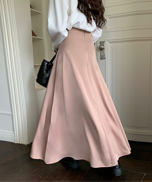 emi+（エミプラス）の「ハイウエストサテンフレアロングスカート（スカート・レディース・ブラック/パープル/ベビーピンク・M/L）」の9枚目の写真
