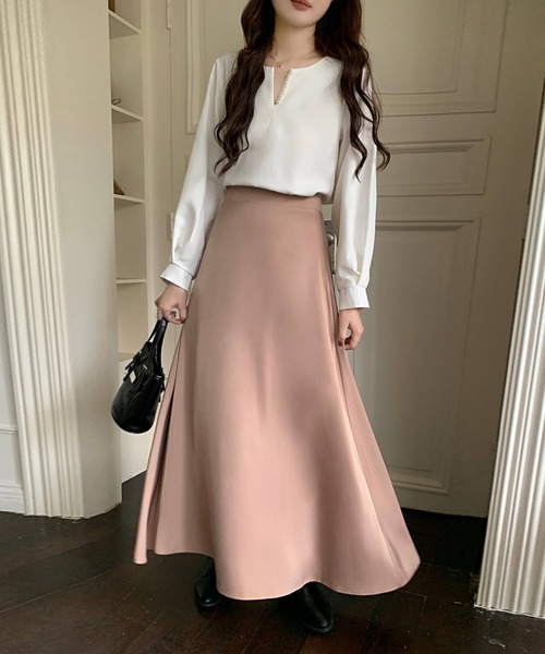 emi+（エミプラス）の「ハイウエストサテンフレアロングスカート（スカート・レディース・ブラック/パープル/ベビーピンク・M/L）」の18枚目の写真