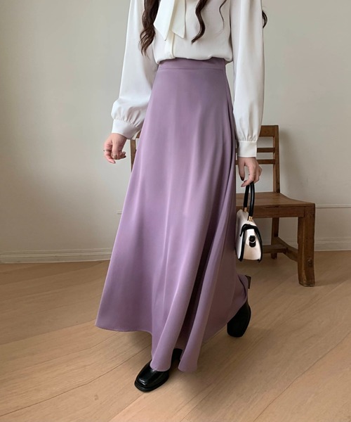 emi+（エミプラス）の「ハイウエストサテンフレアロングスカート（スカート・レディース・ブラック/パープル/ベビーピンク・M/L）」の7枚目の写真