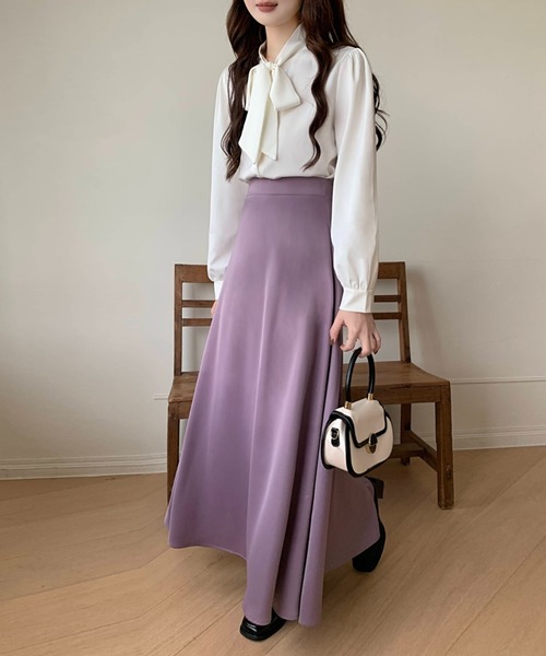 emi+（エミプラス）の「ハイウエストサテンフレアロングスカート（スカート・レディース・ブラック/パープル/ベビーピンク・M/L）」の16枚目の写真