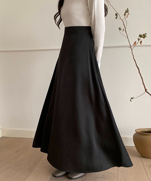 emi+（エミプラス）の「ハイウエストサテンフレアロングスカート（スカート・レディース・ブラック/パープル/ベビーピンク・M/L）」の11枚目の写真