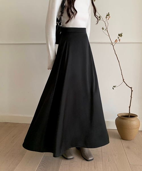 emi+（エミプラス）の「ハイウエストサテンフレアロングスカート（スカート・レディース・ブラック/パープル/ベビーピンク・M/L）」の14枚目の写真