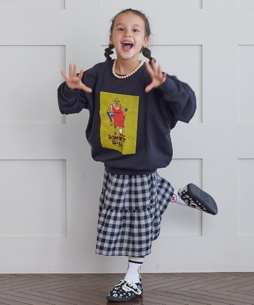 MARKEY'S（マーキーズ）の「【MIRACLE-KUN/ミラクルくん】別注プリントトレーナー（80～150cm）（スウェット・キッズ・オフホワイト/チャコール/ホワイト系その他/グリーン/オレンジ/グレー系その他/ブラック/マスタード/パープル/ブルー・80/90/95/100/110/130/140/150/120）」の16枚目の写真