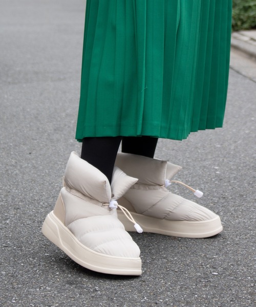 moz（モズ）の「moz(モズ) パデット (はっ水)ドロストショートブーツ（ブーツ・レディース・ホワイト/ベージュ/ブラック・LL/M/L/S）」の18枚目の写真