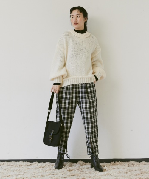 Libra Cue（リブラ キュー）の「ポストマンミニショルダー（ショルダーバッグ・レディース・ブラック/アイボリー・FREE）」の3枚目の写真