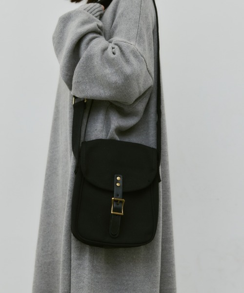 Libra Cue（リブラ キュー）の「ポストマンミニショルダー（ショルダーバッグ・レディース・ブラック/アイボリー・FREE）」の12枚目の写真