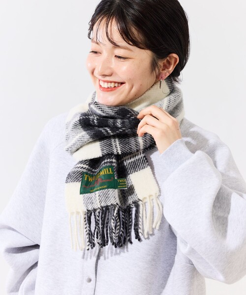 FREAK'S STORE(フリークスストア)の「限定展開 TWEED MILL/ツイードミル 別注PURE NEW WOOL マフラー(マフラー・レディース・イエロー/オフホワイト/グリーン/チャコールグレー/レッド/オレンジ・ONE SIZE)」の7枚目の写真