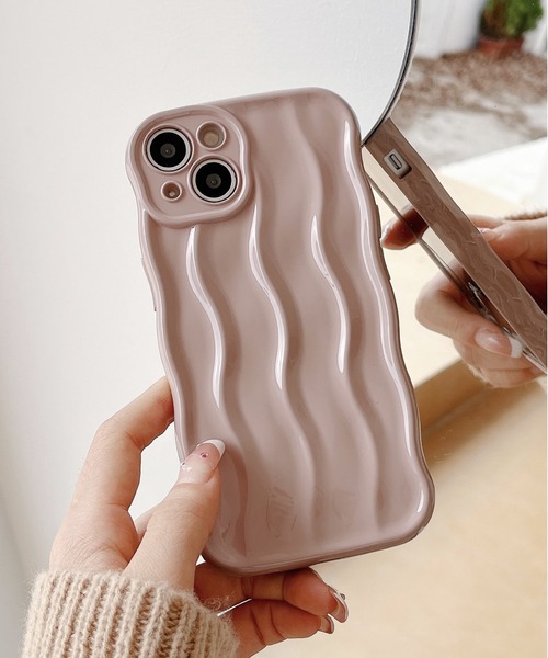 lit.Cy（リットシー）の「ウェーブデザインスマホケース　iPhoneケース（スマホケース/カバー・レディース・ピンク/オフホワイト/ブラック/シルバー/ブルー系その他/ピンク系その他・C/D/A/B/E/F）」の5枚目の写真