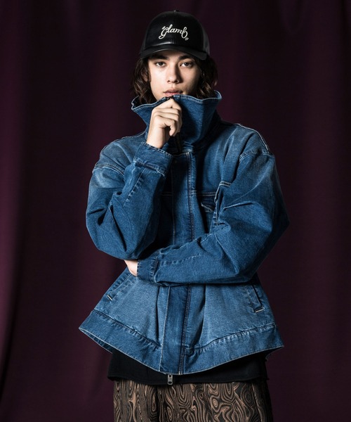 glamb（グラム）の「Hi Neck Denim Jacket / ハイネックデニムジャケット（デニムジャケット・メンズ・インディゴブルー/ブラック・M/L/S）」の3枚目の写真