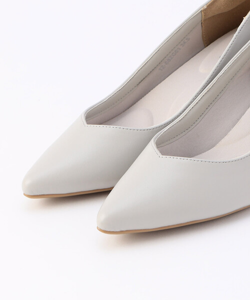 COMME CA ISM（コムサイズム）の「ポインテッドトゥ　パンプス（パンプス・レディース・ブラック/ライトグレー・23.5cm/24.5cm）」の5枚目の写真