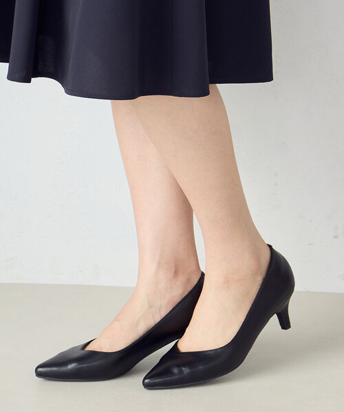 COMME CA ISM（コムサイズム）の「ポインテッドトゥ　パンプス（パンプス・レディース・ブラック/ライトグレー・23.5cm/24.5cm）」の10枚目の写真