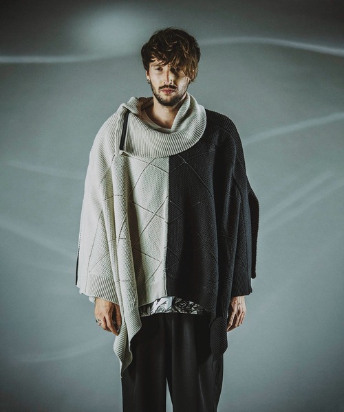 NO ID.（ノーアイディ）の「ボリュームネックニットZIPポンチョ