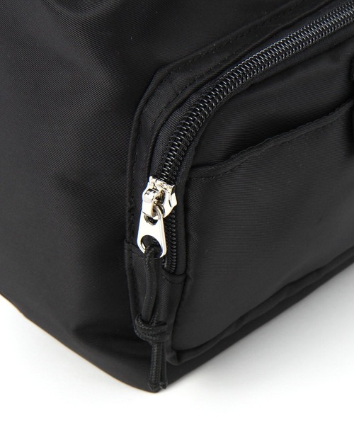 LAKOLE（ラコレ）の「フロントP巾着ショルダーバッグ / 991663（ショルダーバッグ・メンズ・ブラック/ホワイト/チャコールグレー/ライトブルー・FREE）」の9枚目の写真