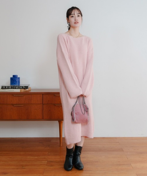 LIENCOEUR(リアンクール)の「ボートネックルーズスリーブワンピース(ワンピース・レディース・ライトピンク/アイボリー/ベージュ/ブラック・FREE)」の4枚目の写真