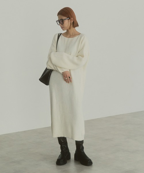 LIENCOEUR(リアンクール)の「ボートネックルーズスリーブワンピース(ワンピース・レディース・ライトピンク/アイボリー/ベージュ/ブラック・FREE)」の2枚目の写真