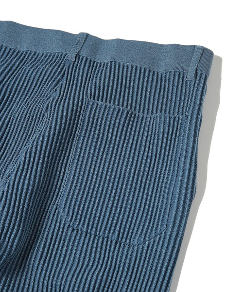 MEN'S BIGI（メンズビギ）の「たて畝ニットイージーパンツ（その他パンツ・メンズ・ブルー/チャコールグレー・02/03/01）」の11枚目の写真