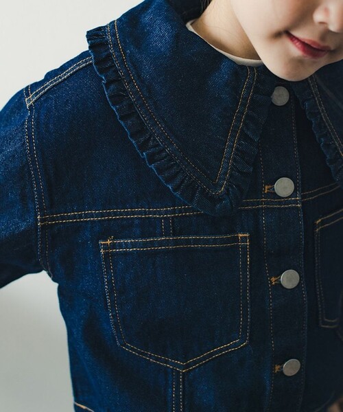 EDWIN（エドウィン）の「【Ou? by EDWIN】ビッグ襟フリルGジャン（デニムジャケット・キッズ・ネイビー・100/150/130/140/120/110）」の2枚目の写真