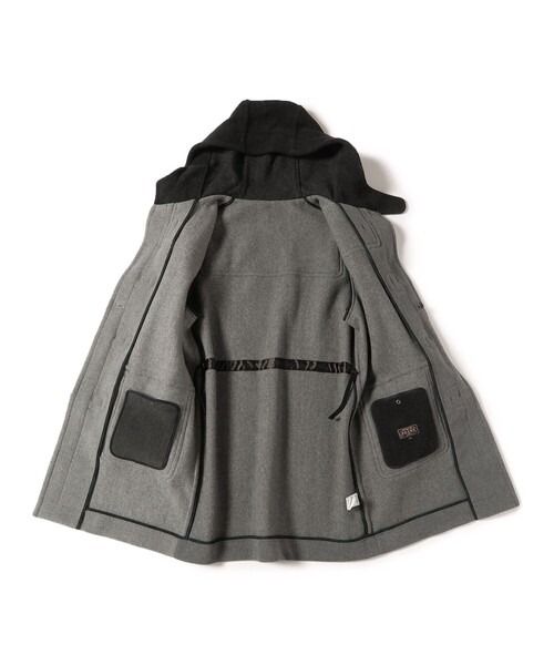 BEAMS PLUS（ビームスプラス）の「ヘリンボーン パネル ダッフルコート（ダッフルコート・メンズ・グレー・M/S/L/XL）」の8枚目の写真