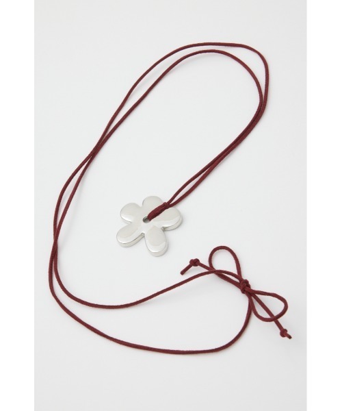 SLY（スライ）の「FLOWER CHARM CHOKER フラワー チャーム チョーカー（ネックレス・レディース・ブラック/シルバー・FREE）」の11枚目の写真