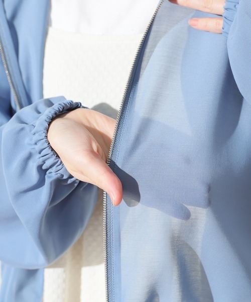 Honeys（ハニーズ）の「シアーフードブルゾン（ブルゾン・レディース・ホワイト/ブルー/グレー/ブラック・S/M/L/LL）」の14枚目の写真