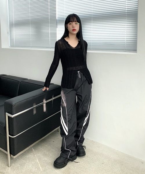 FOLLOWIN（フォロウィン）の「[UNISEX][スポーティーブロックコアルック]ナイロン配色ストリングワイドパンツ（その他パンツ・レディース・ライトグレー/ブラック・FREE）」の7枚目の写真