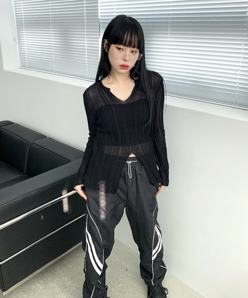 FOLLOWIN（フォロウィン）の「[UNISEX][スポーティーブロックコアルック]ナイロン配色ストリングワイドパンツ（その他パンツ・レディース・ライトグレー/ブラック・FREE）」の9枚目の写真