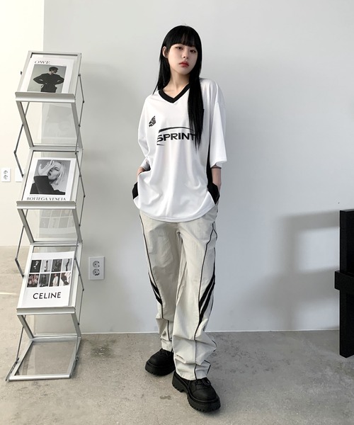 FOLLOWIN（フォロウィン）の「[UNISEX][スポーティーブロックコアルック]ナイロン配色ストリングワイドパンツ（その他パンツ・レディース・ライトグレー/ブラック・FREE）」の21枚目の写真