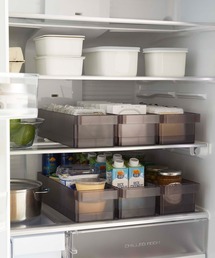 iellio（イエリオ）の「tower(タワー) 冷蔵庫中収納ケース　仕切り付（キッチン収納）」