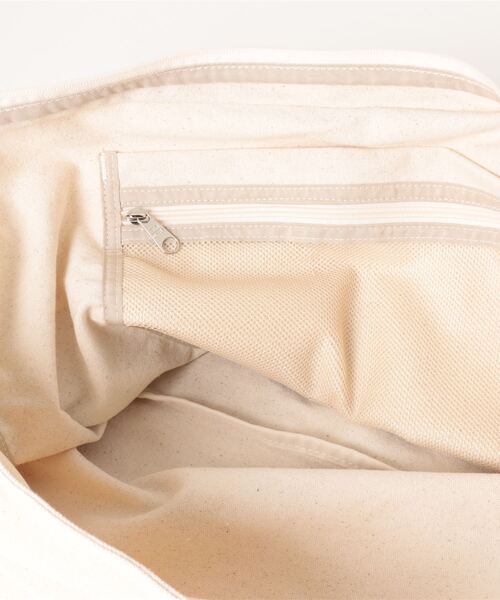 BEN DAVIS(ベンデイビス)の「【BEN DAVIS/ベンデイヴィス】 ビッグキャンパスショルダーバッグ(バックパック/リュック・メンズ・ブラック/オフホワイト/キャメル/カーキ・FREE)」の7枚目の写真