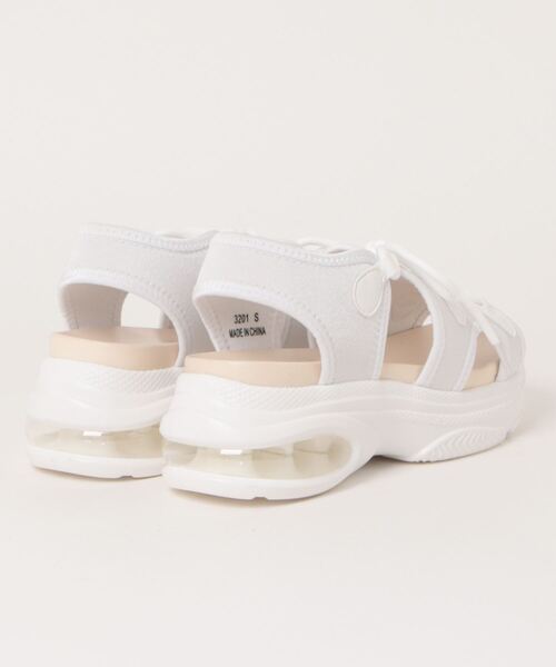 a.v.v（アーヴェヴェ）の「a.v.v / エア入り スポーツサンダル（サンダル・レディース・ホワイト/ブラック/グレー/ライトピンク・L/LL/S/M）」の5枚目の写真