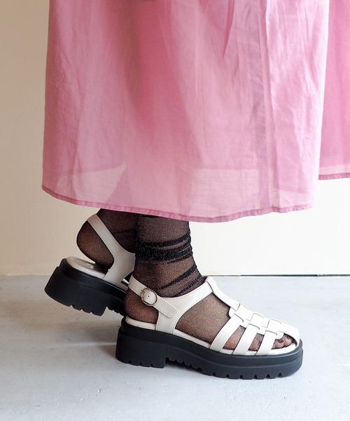 byあしながおじさん（バイアシナガオジサン）の「グルカサンダル　8740193（サンダル・レディース・ブラック/ライトブルー/アイボリー/ベージュ・LL/L/M/S）」の2枚目の写真